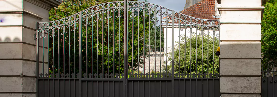 Wooden Swing Gate Repair in Romeoville, IL